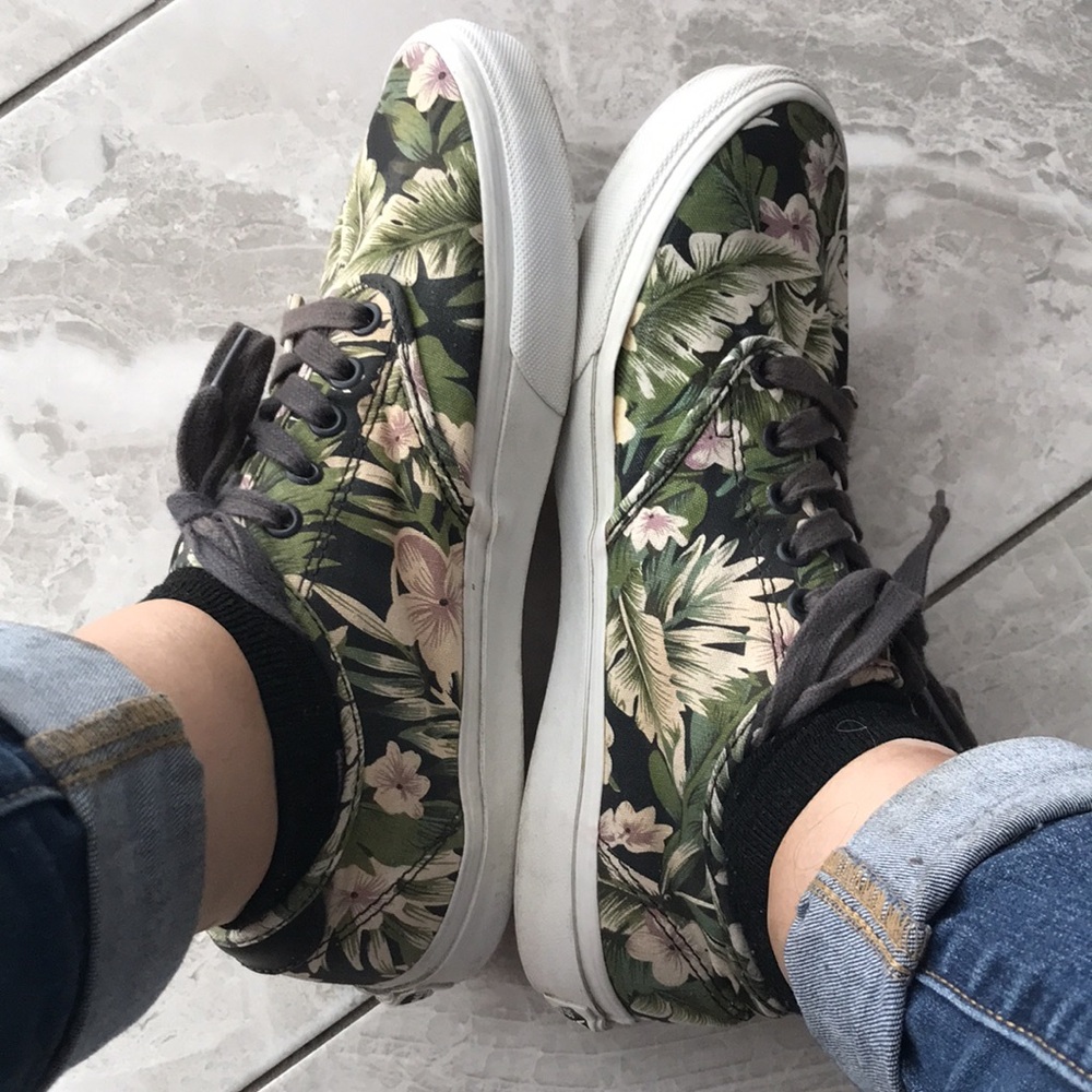 VANS Off The Wall Women Low Top Hawaiian Floral Sneakers | 9.5 - Picture 3 of 14
